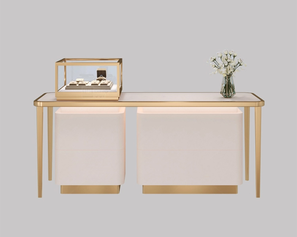 jewelry showcase display